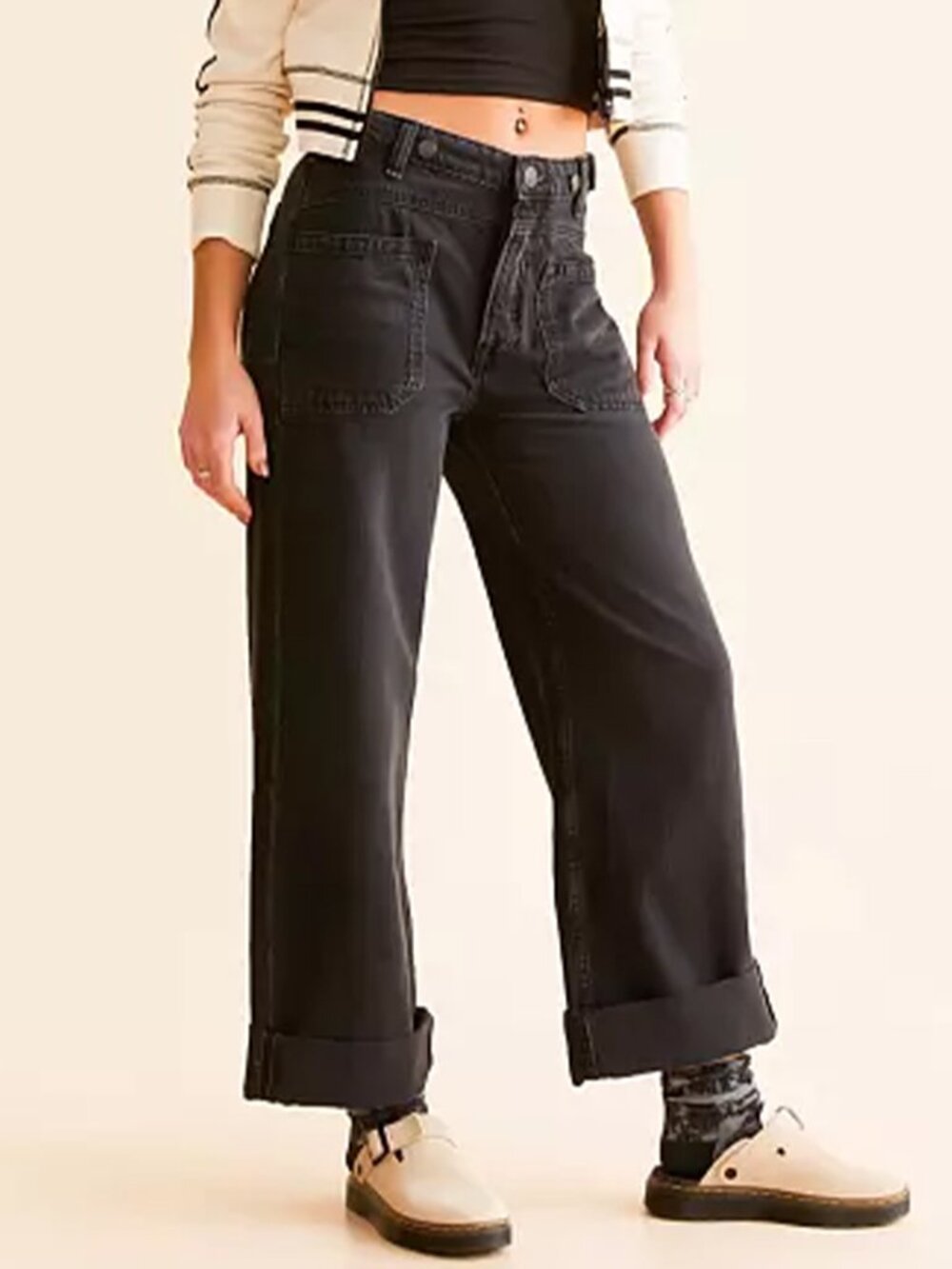 We The Free Palmer Cuffed Jeans in Black - Size 24 - Picture 9 of 13